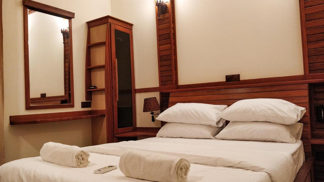 Hotel Akiri Surf Retreat Thulusdhoo Exterior foto